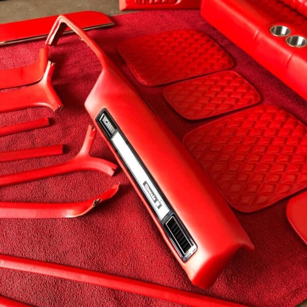 C10 COMPLETE RED INTERIOR - Image 2