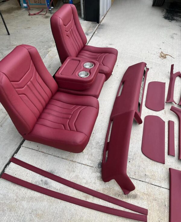 C10 RED INTERIOR - Image 2