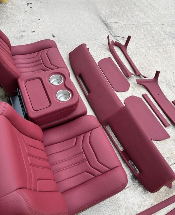 C10 RED INTERIOR - Image 3