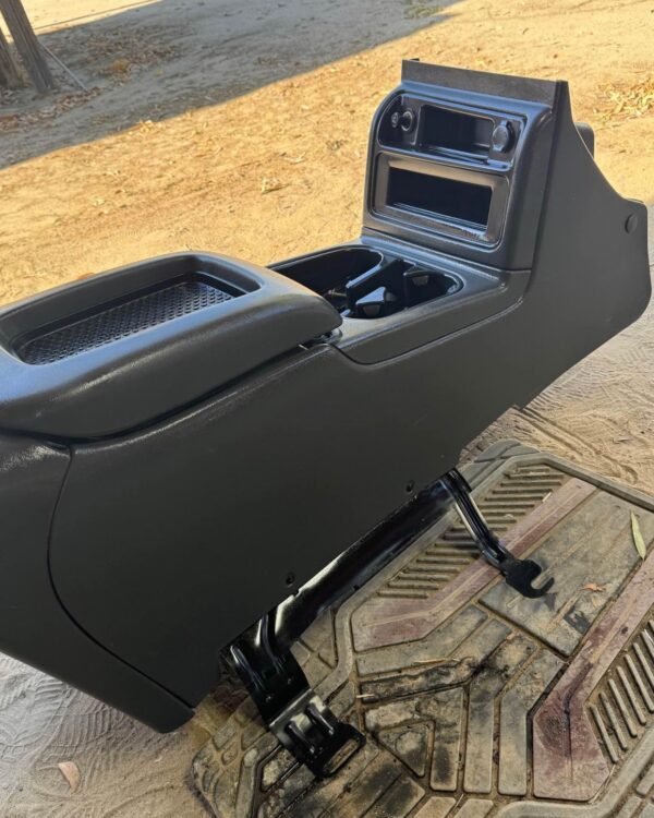 99-06 Charcoal Grey Silverado Center Console  Fit:Silverado,Sierra,Yukon,Tahoe,Avalanche etc. Includes:center console and dash bracket with bolts - Image 4