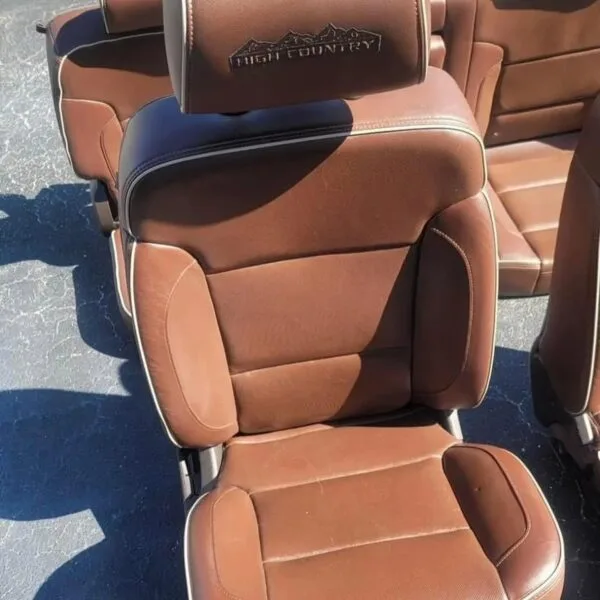 Silverado High Country Seats. 14-18 Crewcab Sierra Seat - Image 2