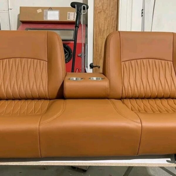 Ford bench seat brown leather new with cup holders - Image 4