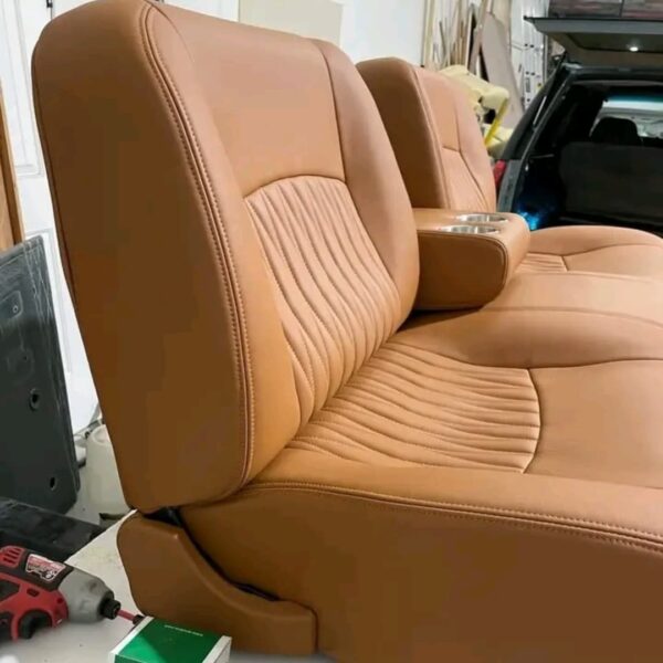 Ford bench seat brown leather new with cup holders - Image 3