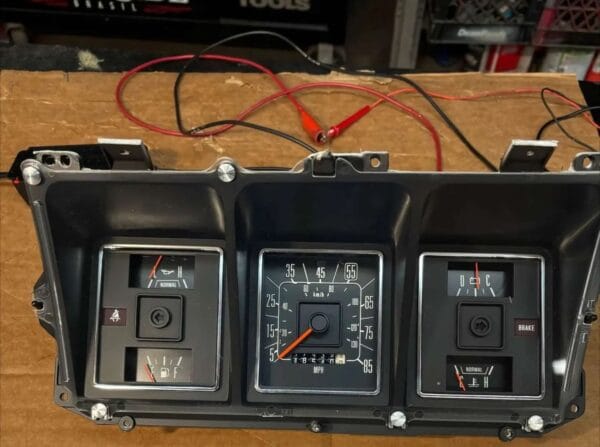 rebuilt 1976-79 dash cluster. F100 f150 250 f350 1978/79 bronco. Will only fit trucks with all 4 gauges. -led bulbs -new backing plate - new circuit board -painted needles -new lens -tested all gauges -cleaned and inspected