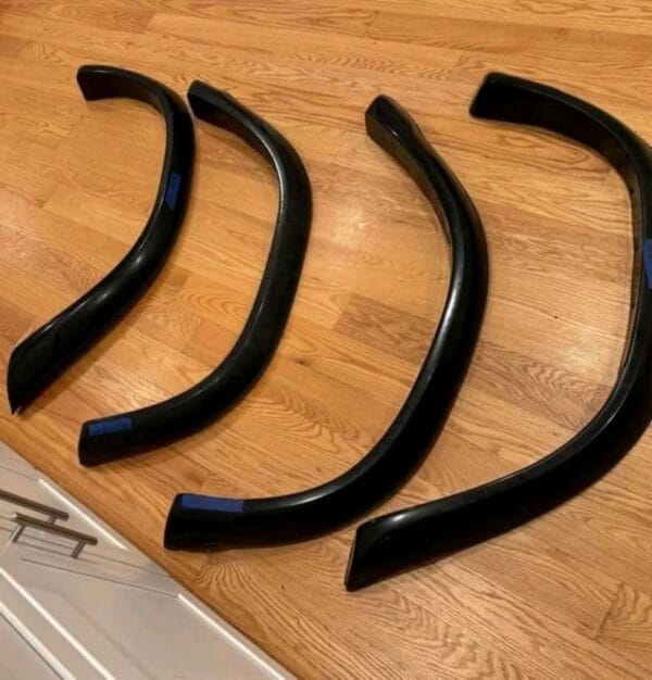 I have a full set of no cut fender flares for a 78-79 bronco.  I beilve they would work with any 73-79 f series truck aswell. They're in excellent condintion, with no cracks or scratches. These are pretty rare as only a couple of companies made no cut flares. Last picture is them on my bronco. - Image 3