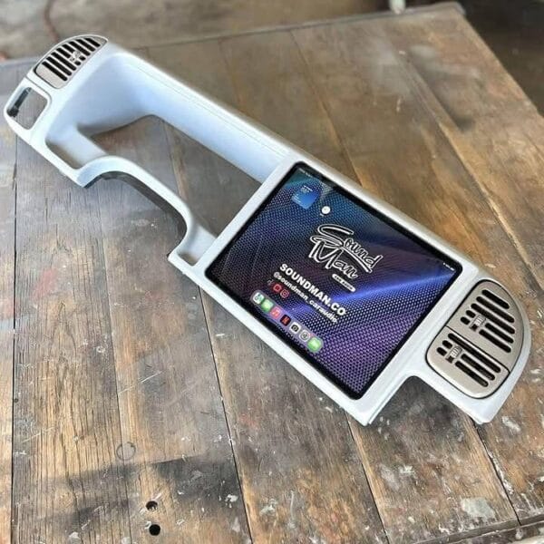 1997, 98, 99-06 Chevy Silverado - 12.9” iPad PRO Modded with a Soundman iPad dash kit  ✅ iPad dash kits ✅ Fabrication guides ✅ Wiring guides - Image 2
