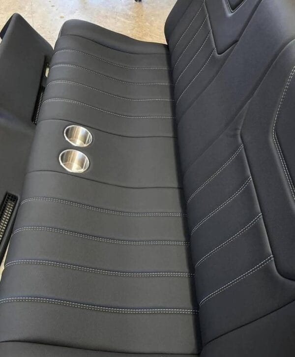 C10 black interior - Image 3