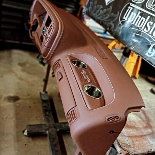 95-96 OBS BROWN DASHBOARD - Image 3
